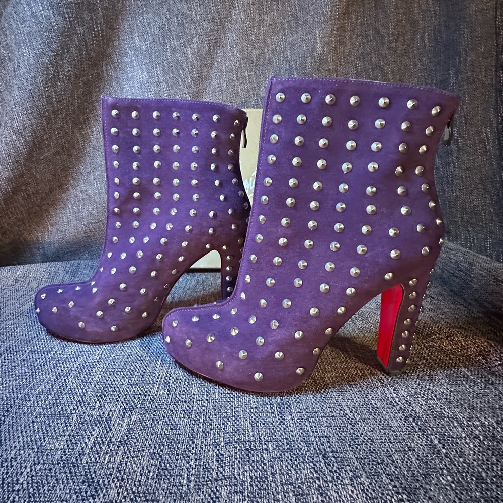 Christian Louboutin 🖤 Ariella Clou ❤️ Purple Stud Boots